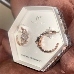 Bomb Party April Earrings